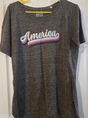 Women's Heather Gray 'America' Graphic Tee